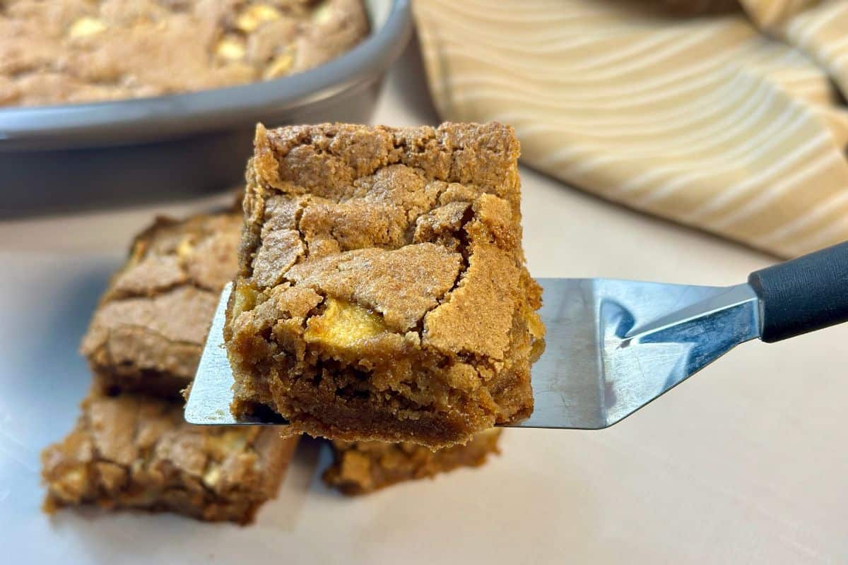 apple bar on a spatula