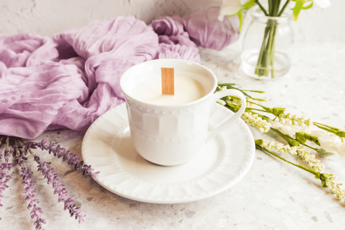 teacup candle- featured